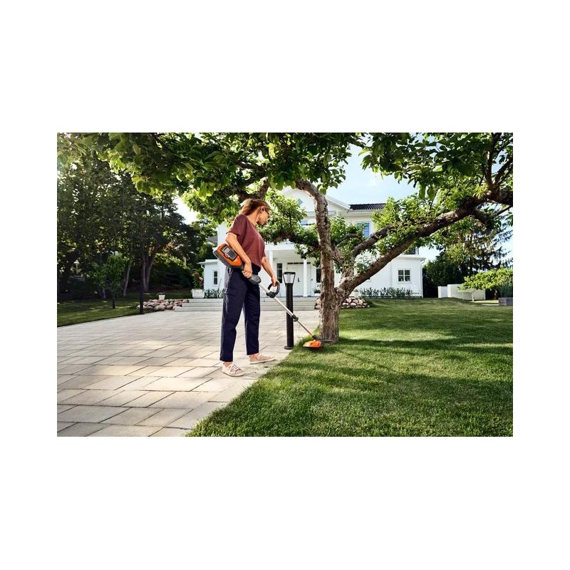 Model HUSQVARNA 215iL z akumulatorem i ładowarką